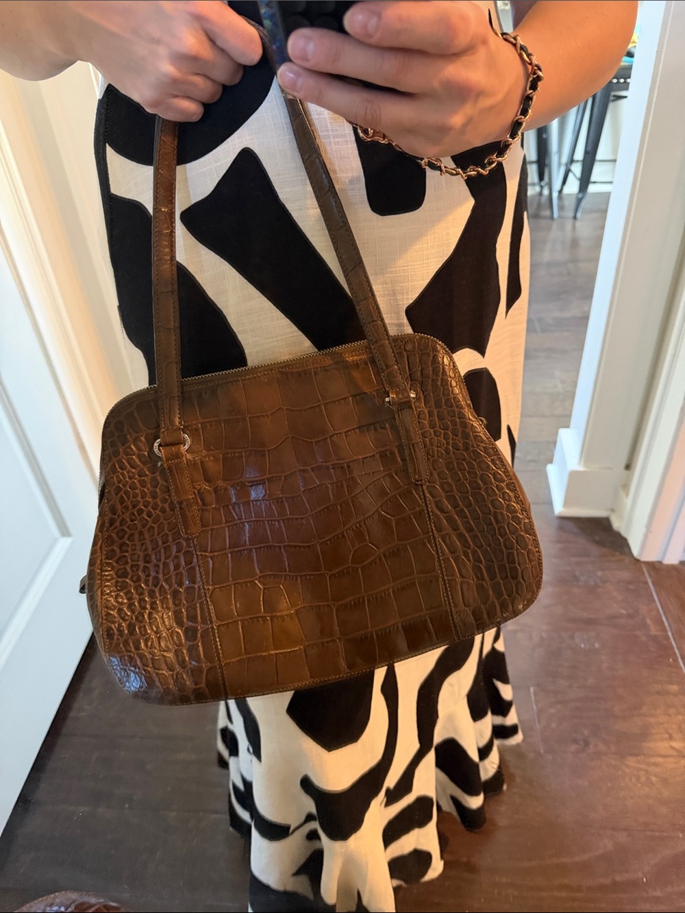 Monsac Brown Croc-Embossed Shoulder Bag - Picture 13 of 13